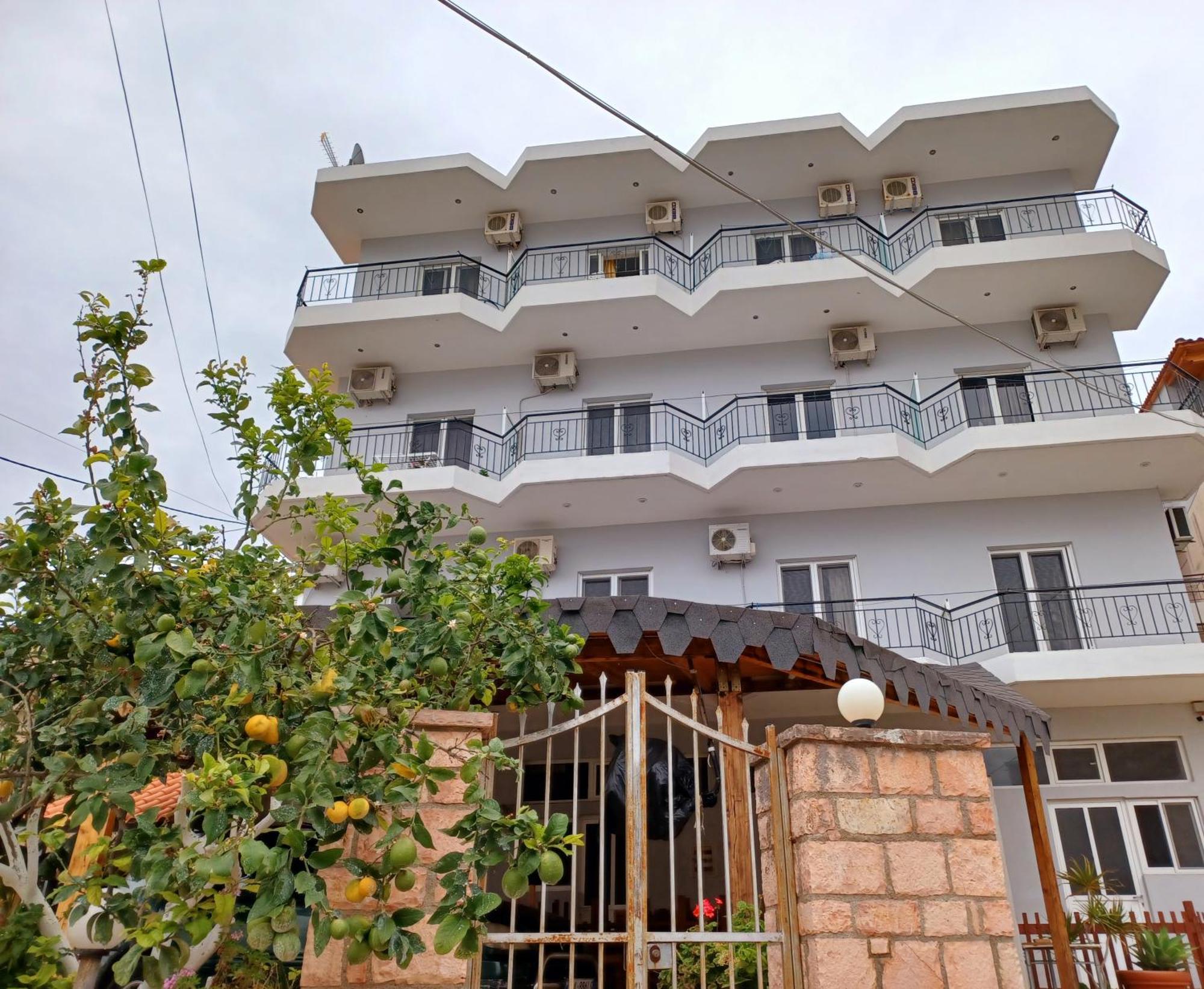 Arileo Hotel Himara Kültér fotó