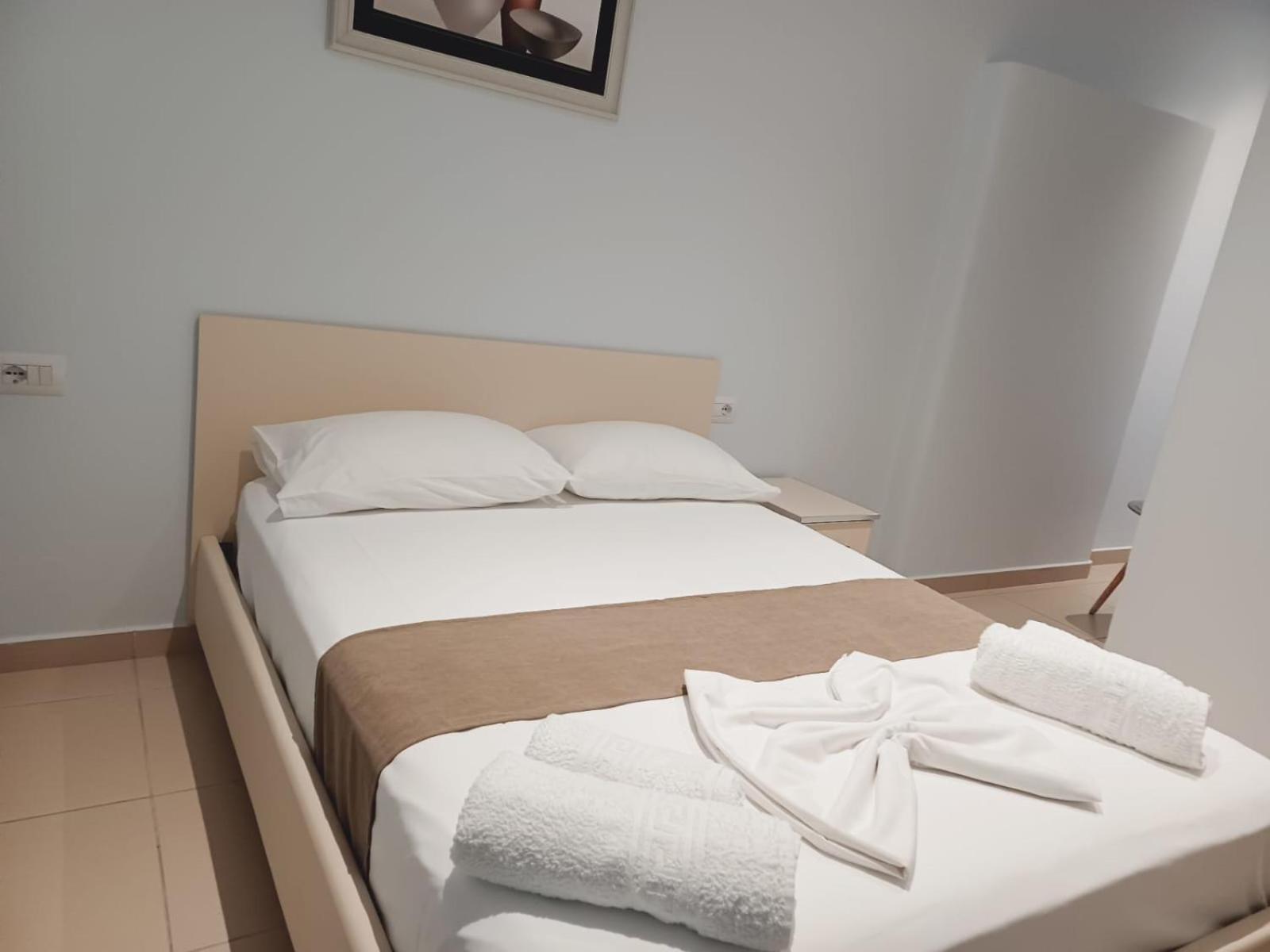 Arileo Hotel Himara Szoba fotó