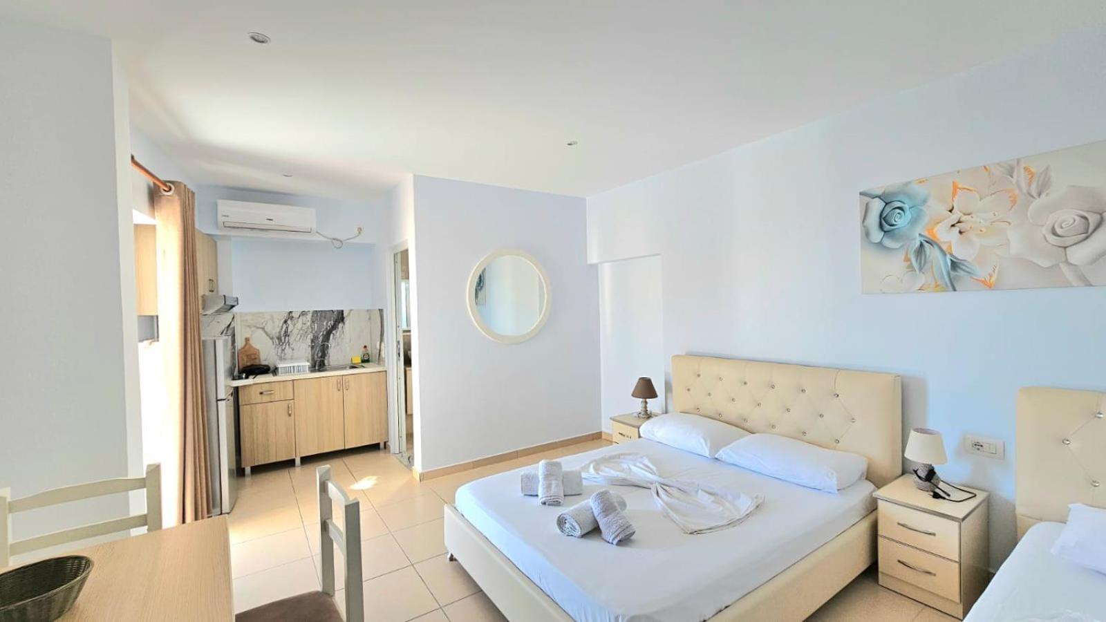 Arileo Hotel Himara Kültér fotó