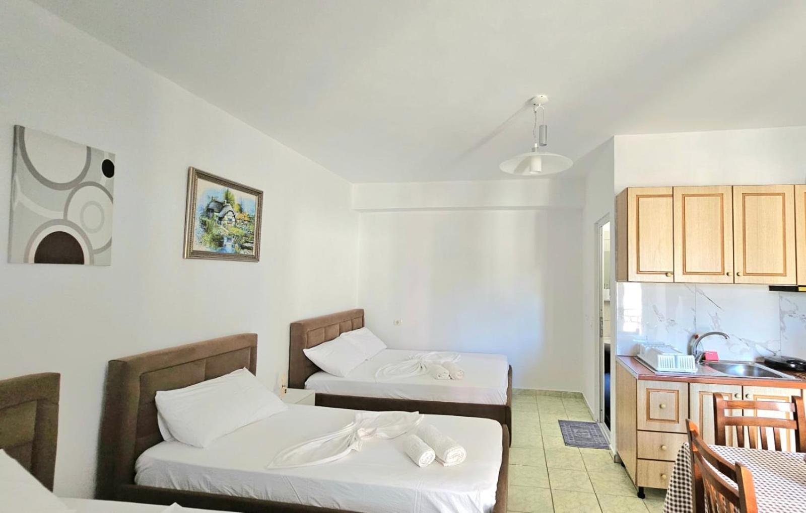Arileo Hotel Himara Szoba fotó