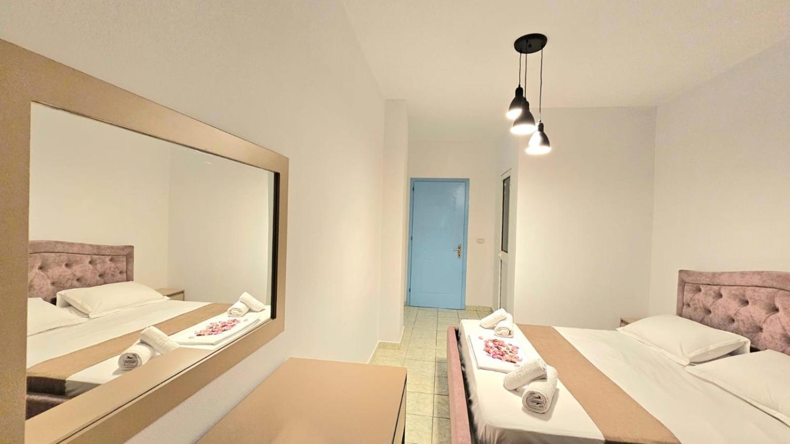 Arileo Hotel Himara Szoba fotó